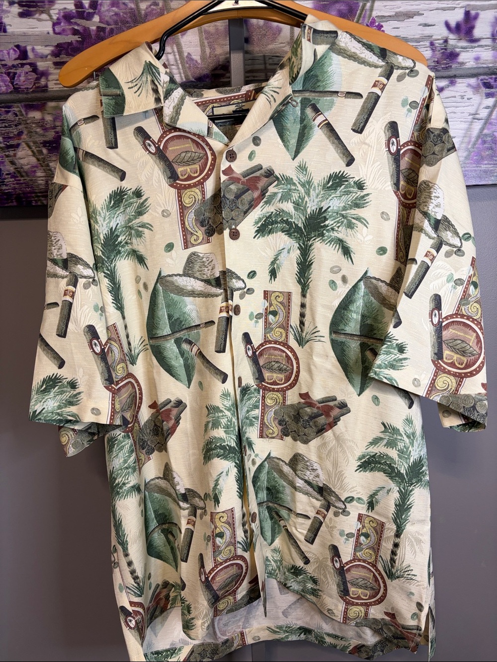 Tommy Bahama Cream Button Down Shirt 100% Silk Cigar Pattern and Palm Trees